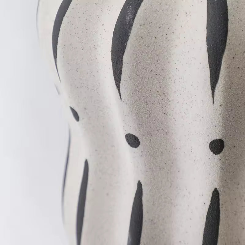 Multi-Leaf Pattern Vase A